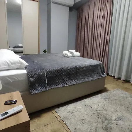 Lägenhet Central Apartment Tirana Tirana